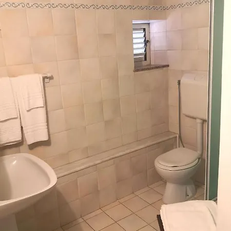 Ziella Portopalo Di Capo Passero